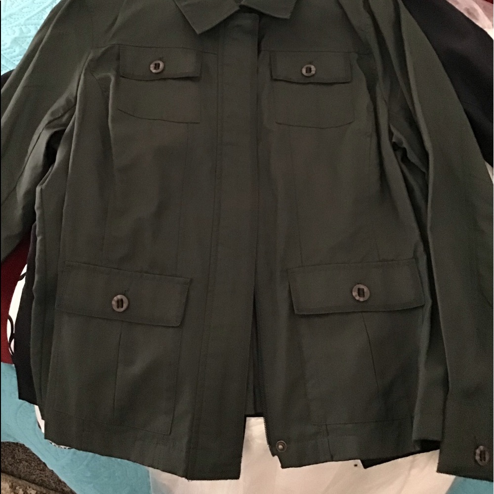 Jackets - Picture 2 of 12